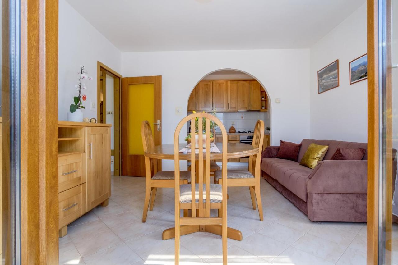 Apartments Franjo マリ・ロシニュ エクステリア 写真