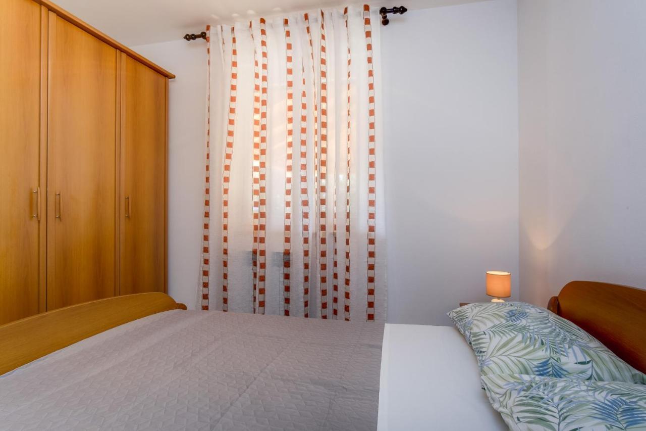 Apartments Franjo マリ・ロシニュ エクステリア 写真