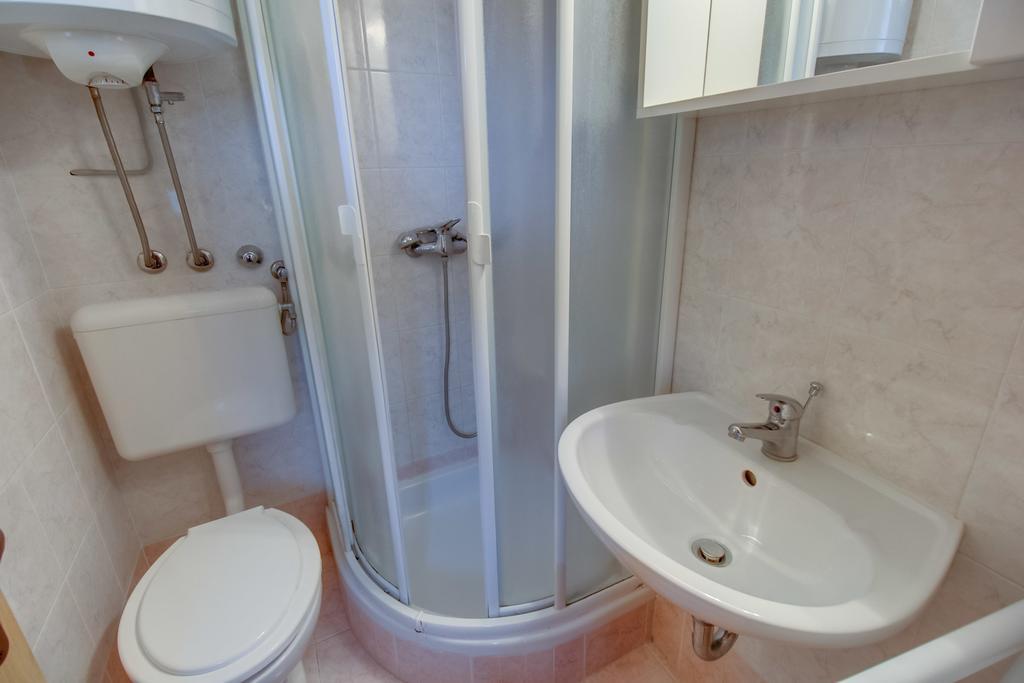 Apartments Franjo マリ・ロシニュ 部屋 写真